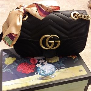 GG black chain handbag